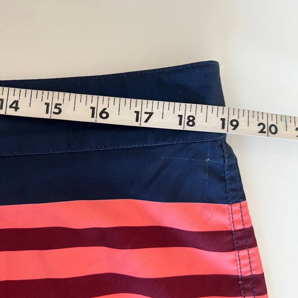 Vineyard Vines Men Sz‎ 35 Boardwalk Trunks Swim Shorts